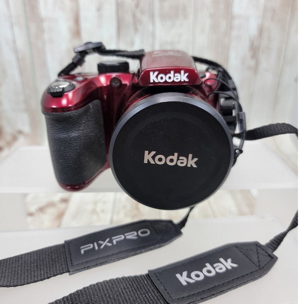 Kodak PixPro Digital Camera AZ401 20MP 40x Optical Zoom HD Red Tested Working